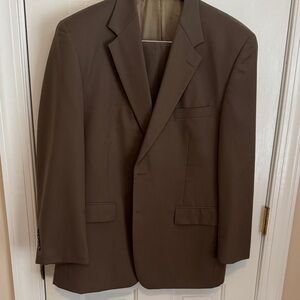 Chaps Classic Brown suit